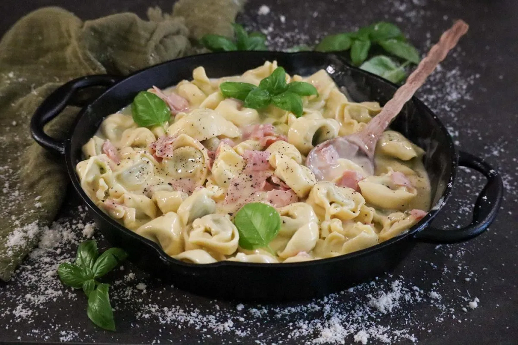 Tortellini alla Panna